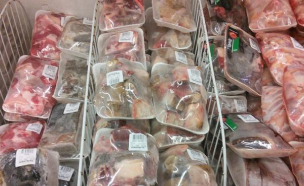 مردم شتاب زده گوشت مرغ می خرند که این محصولات گران می شوند!