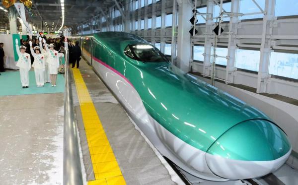 ببینید ، قطارهایی با سرعت 320 کیلومتر در ساعت ، این قطارها بعد از 60 سال هنوز در ژاپن فعالند