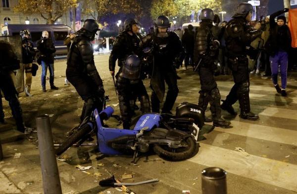هواداران تیم های مراکش و فرانسه در پاریس با پلیس به زدوخورد پرداختند